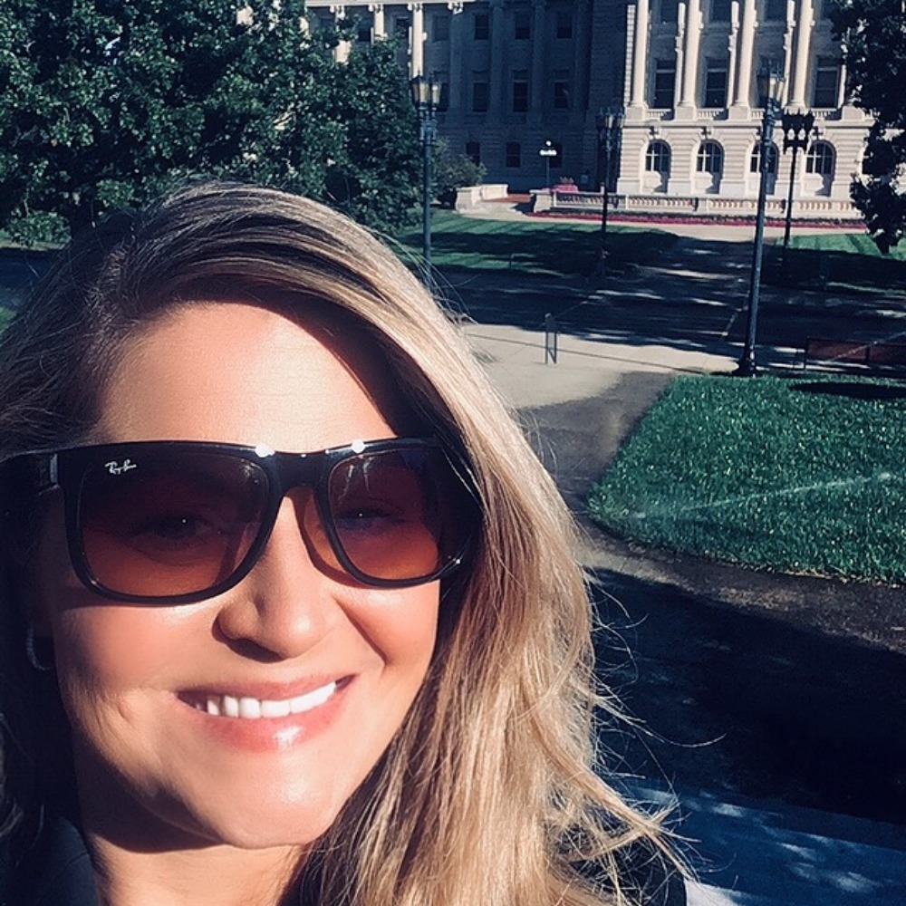 Meet your Posher, Jennifer